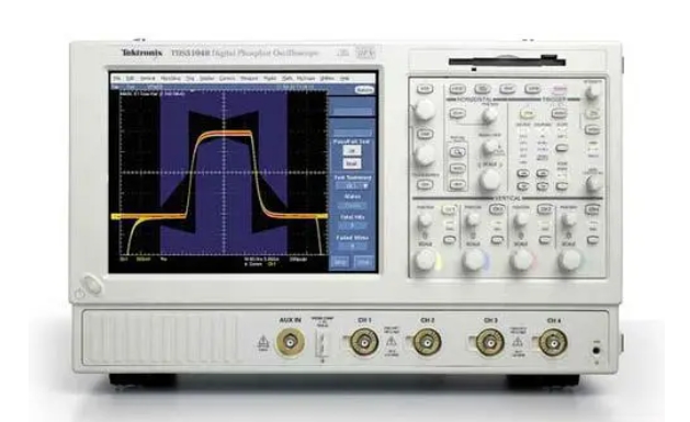 TDS5104B数字荧光示波器租赁