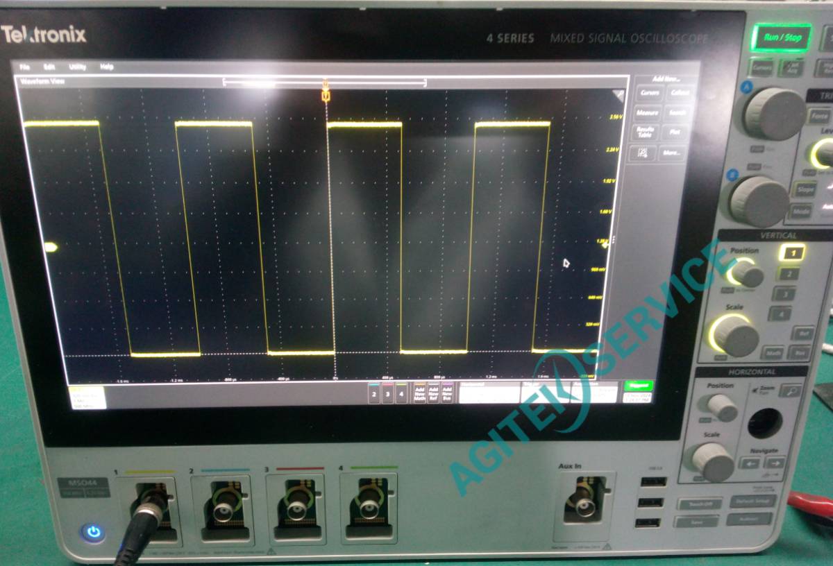 Tektronix泰克MSO44 4系列示波器开机后屏幕不亮维修案例